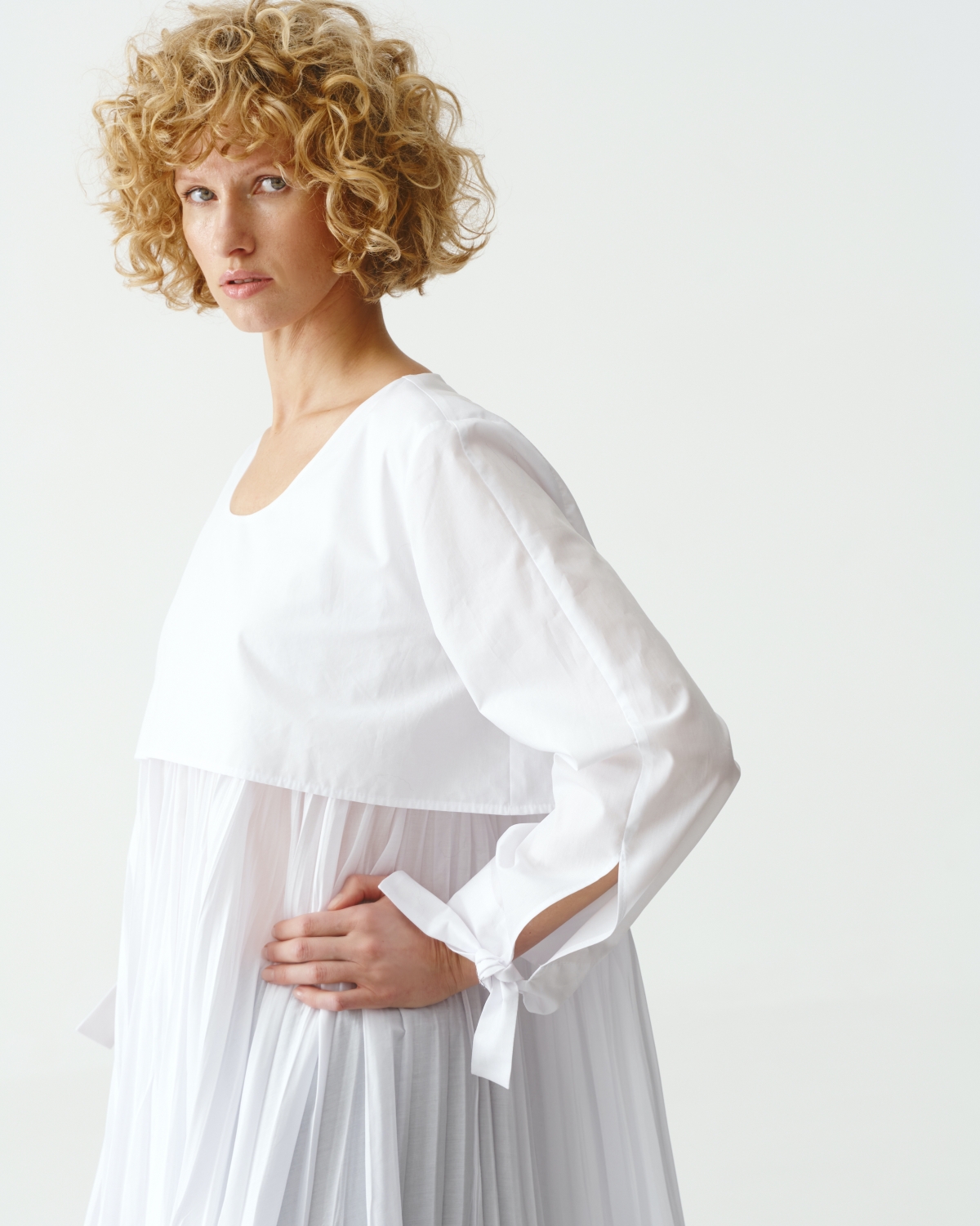 KEDZIOREK: Traumhaft schöne Bluse in strahlendem weiß 5167 – Bild 3